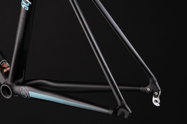 Scandium-Aluminium-Radrahmen für Fahrräder Aero Road Racing Frame Leichtgewicht Alle Größen OEM 4